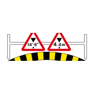 Miniature warning lights at level crossings